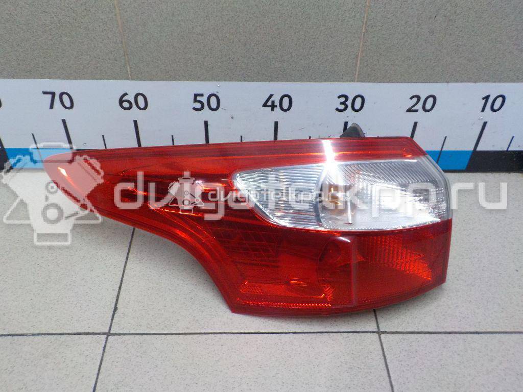Фото Фонарь задний наружный левый  1785514 для Ford Focus {forloop.counter}}