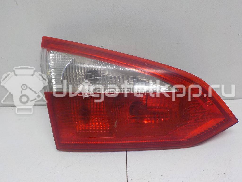 Фото Фонарь задний внутренний левый  1775997 для Ford Focus {forloop.counter}}