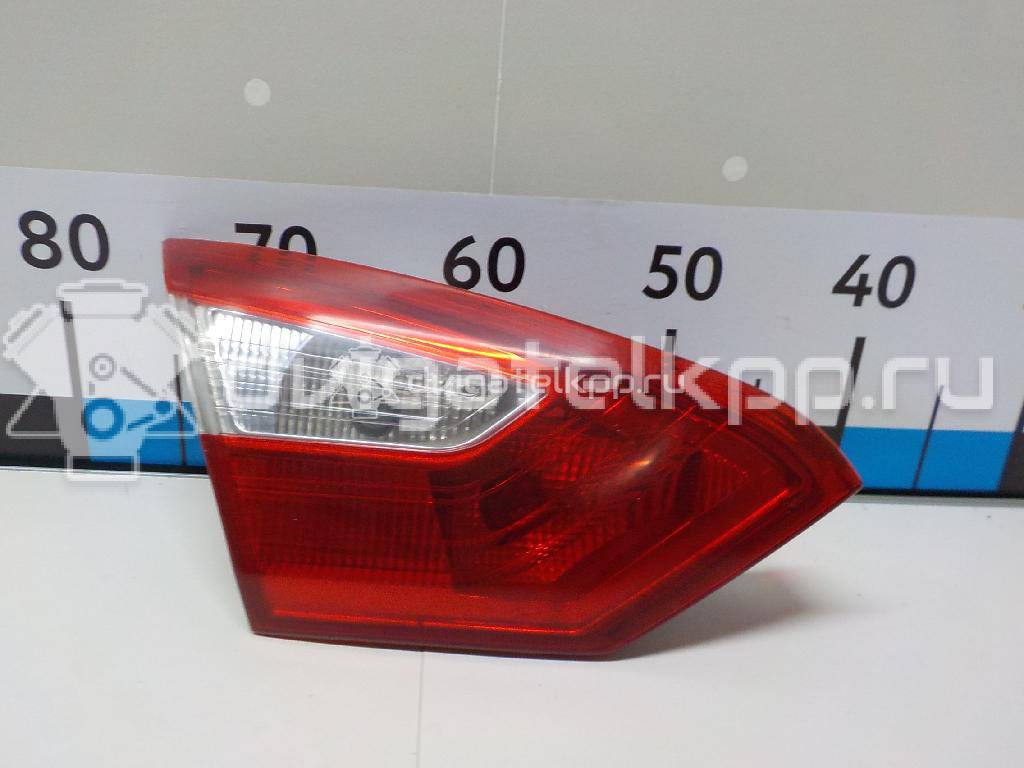 Фото Фонарь задний внутренний левый  1769302 для Ford Focus {forloop.counter}}