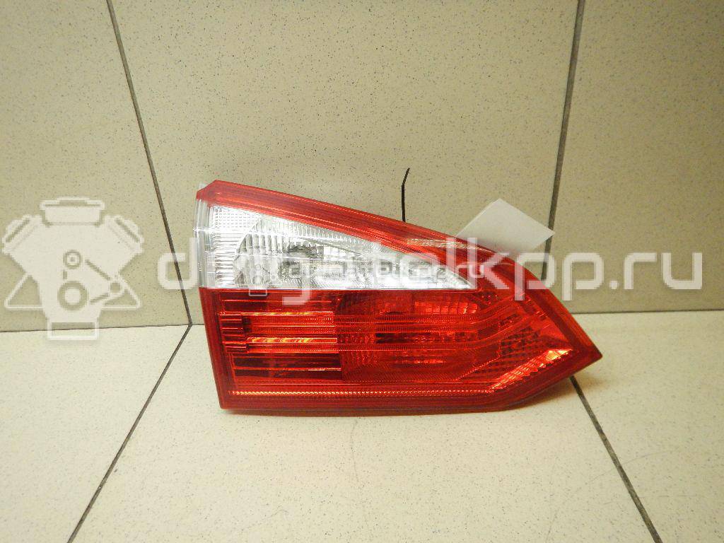 Фото Фонарь задний внутренний левый  1775999 для Ford Focus {forloop.counter}}