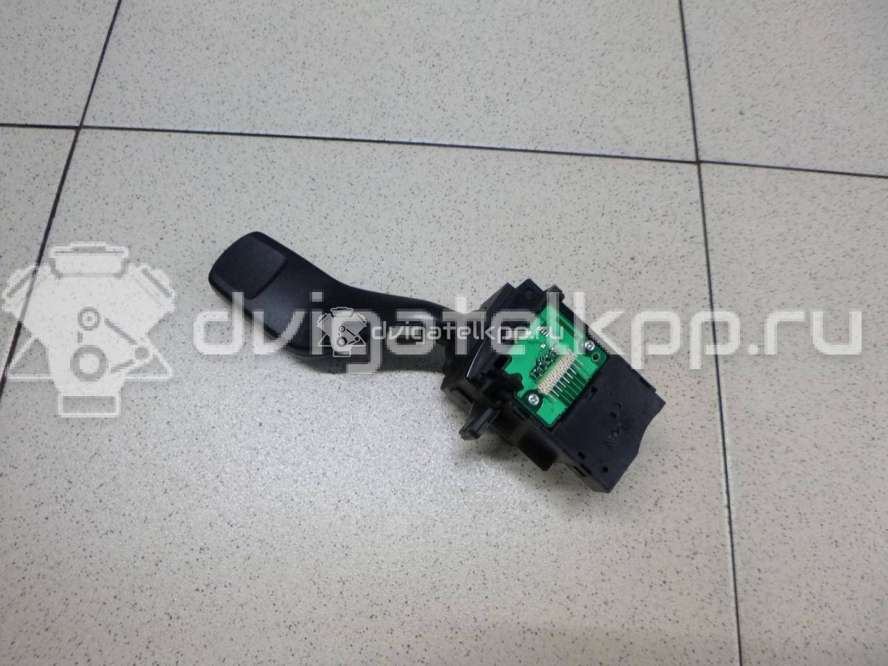 Фото Переключатель поворотов подрулевой  1835508 для Ford Galaxy / S-Max / Mondeo {forloop.counter}}