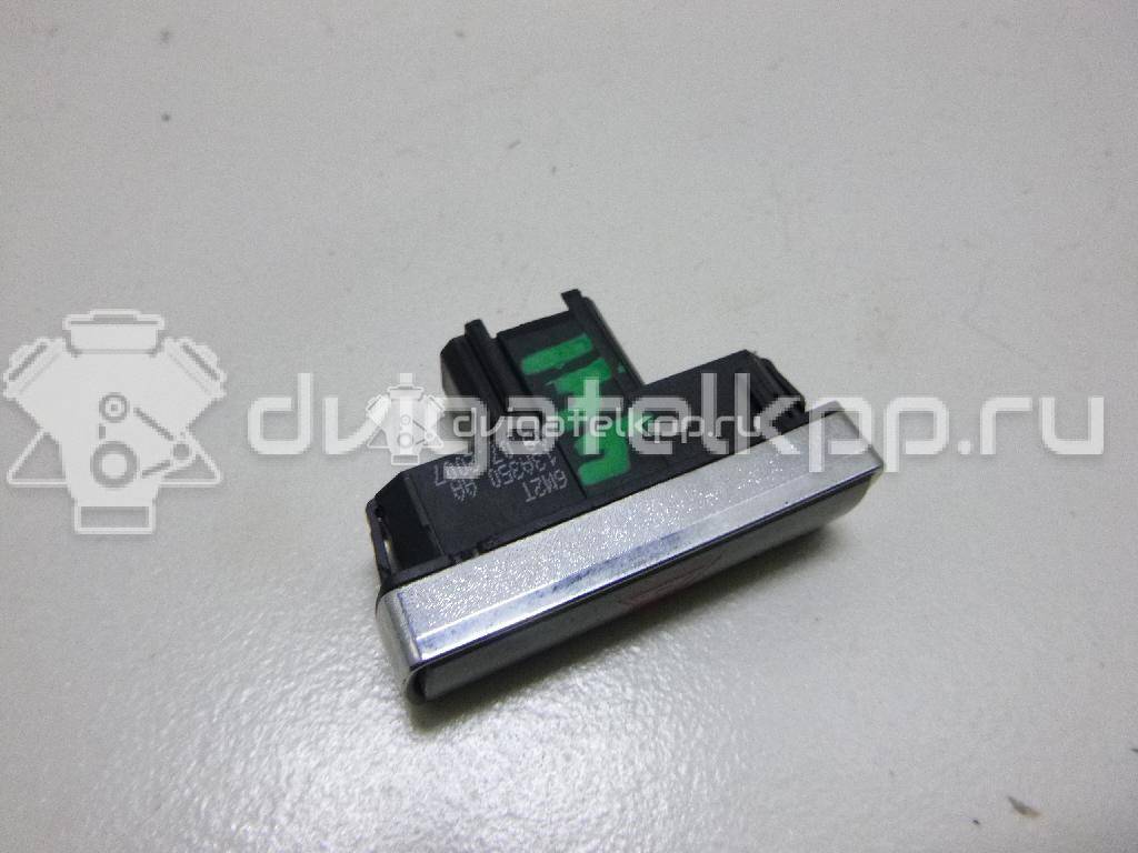 Фото Кнопка аварийной сигнализации  1553762 для Ford Galaxy / S-Max / Mondeo {forloop.counter}}