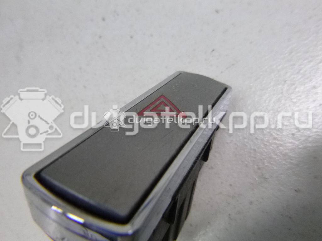 Фото Кнопка аварийной сигнализации  1553762 для Ford Galaxy / S-Max / Mondeo {forloop.counter}}