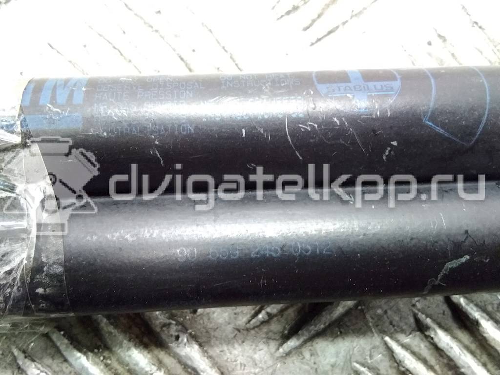 Фото Амортизатор двери багажника  90559245 для Opel Astra / Vectra {forloop.counter}}