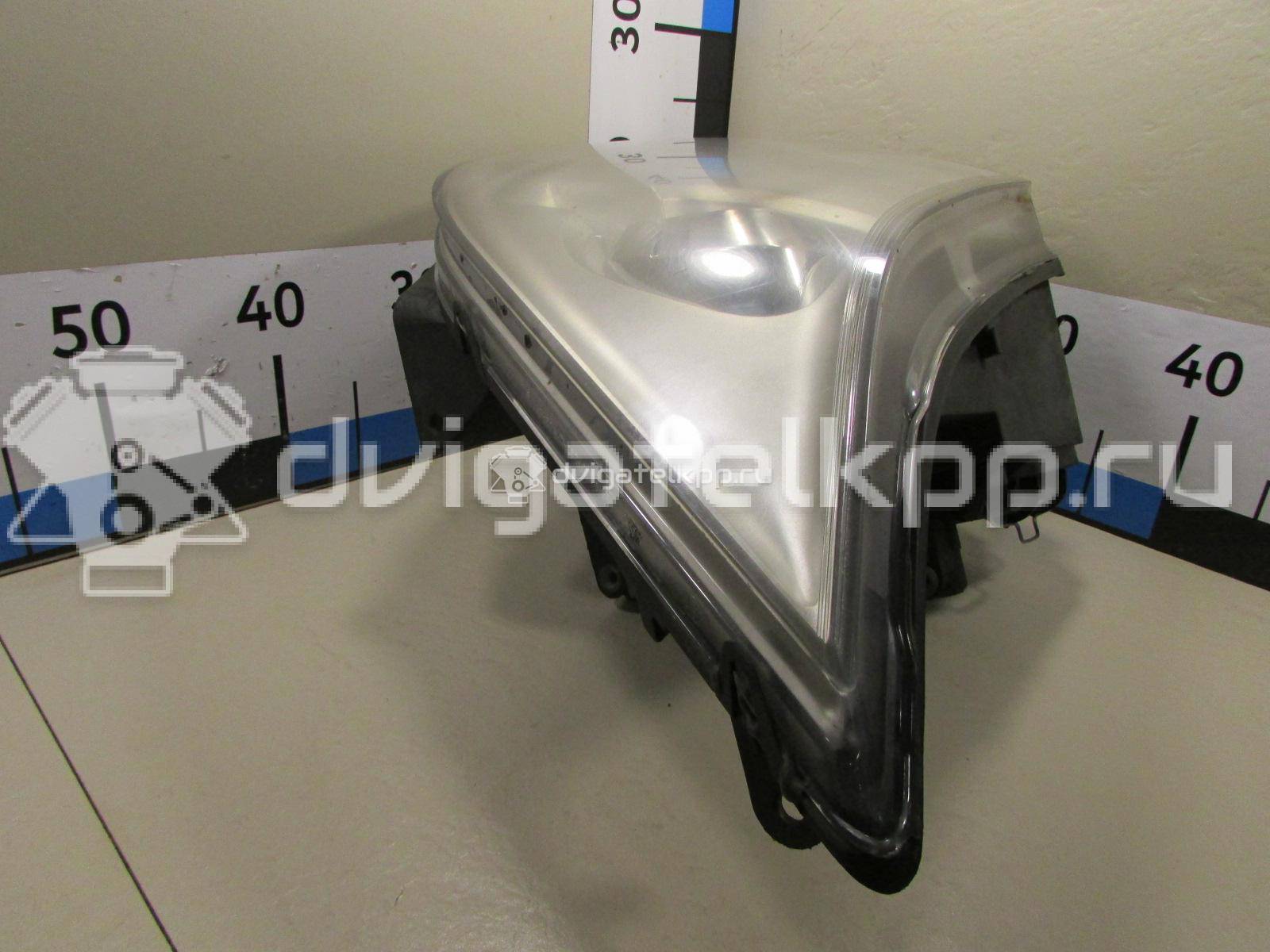 Фото Фара правая  1684408 для Ford Transit {forloop.counter}}