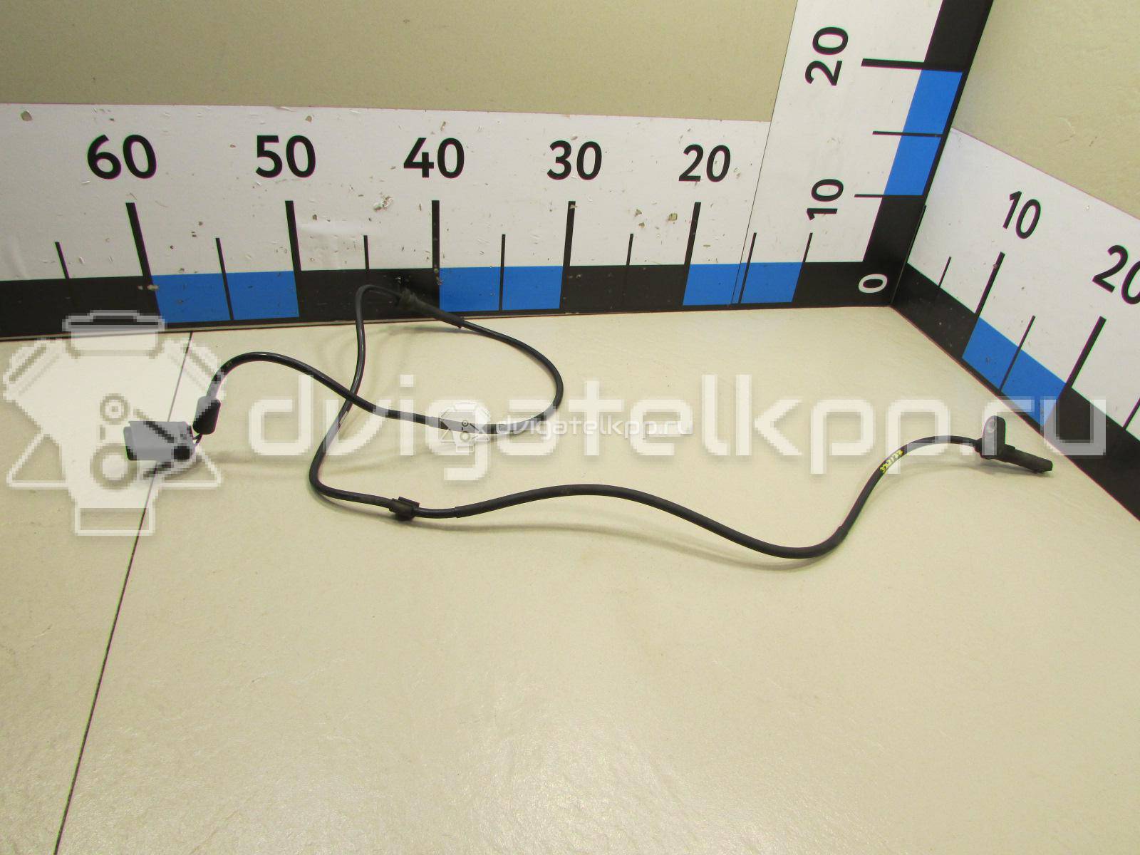 Фото Датчик ABS задний левый  6C112B372CD для Ford Transit {forloop.counter}}