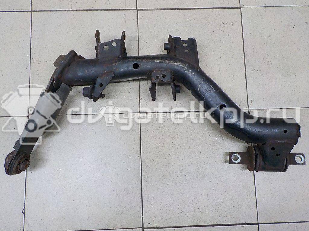 Фото Рычаг задний продольный правый  52370SWAA01 для Honda Fr-V Be / Cr-V {forloop.counter}}