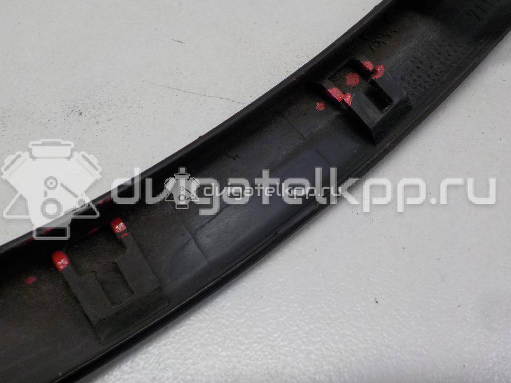 Фото Накладка переднего бампера правая  71103SWA000 для Honda Cr-V {forloop.counter}}