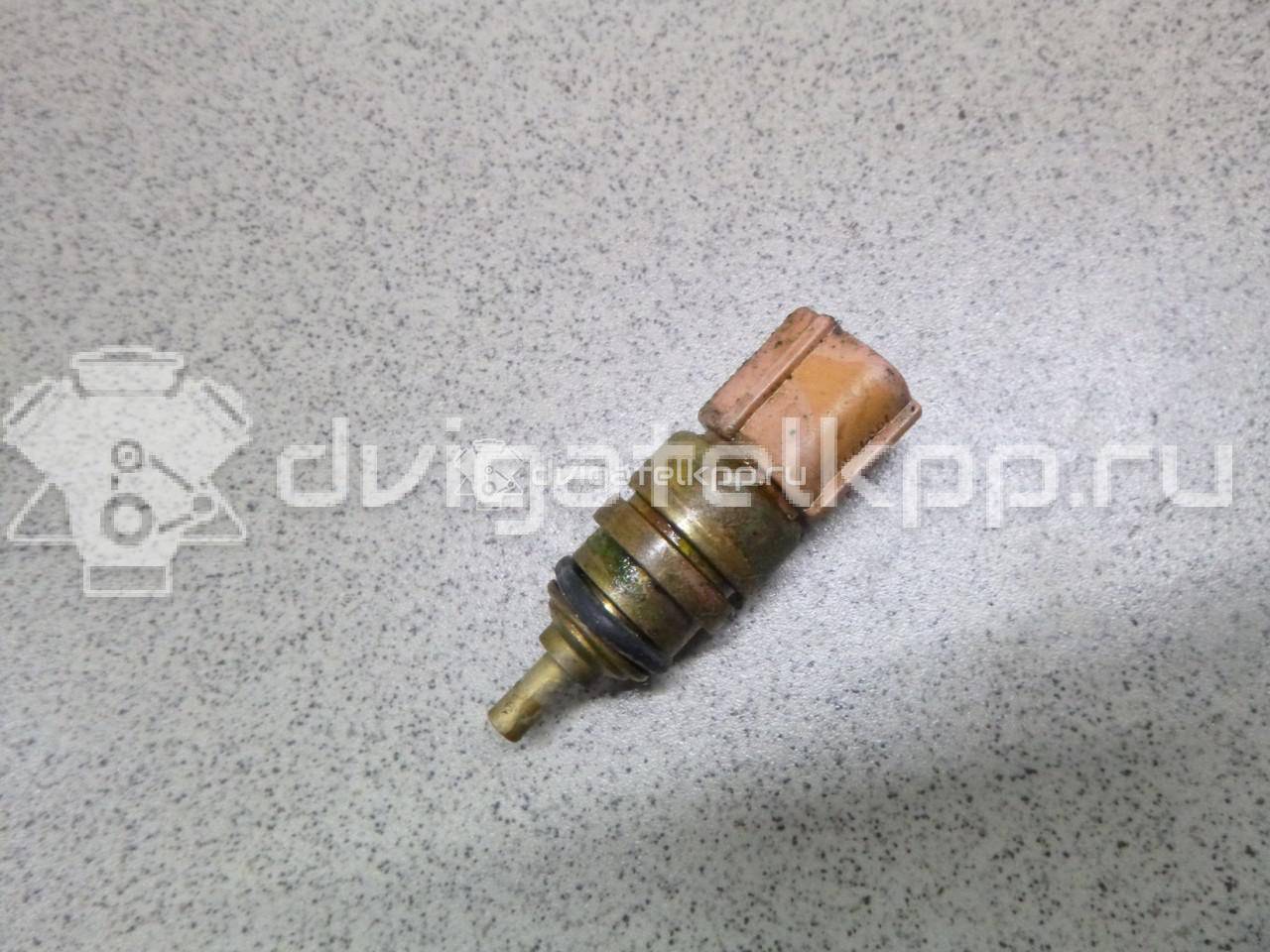 Фото Датчик температуры  3922038010 для Hyundai I10 / Ix35 Lm, El, Elh / Getz Tb / Sonata / Santa Fé {forloop.counter}}