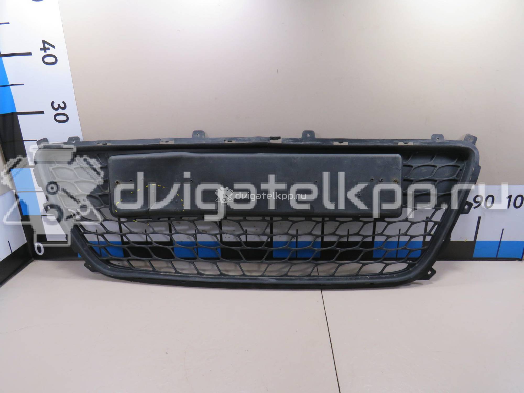Фото Решетка в бампер центральная  865612r000 для Hyundai I30 {forloop.counter}}