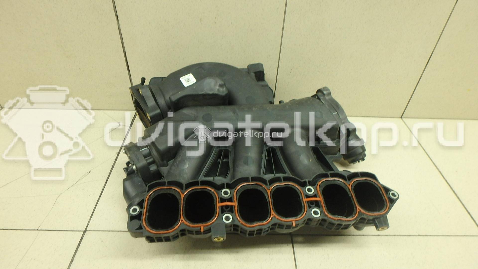 Фото Коллектор впускной для двигателя VQ35DE для Infiniti / Mitsuoka / Isuzu / Nissan / Nissan (Dongfeng) 240 л.с 24V 3.5 л бензин 14010JA10D {forloop.counter}}