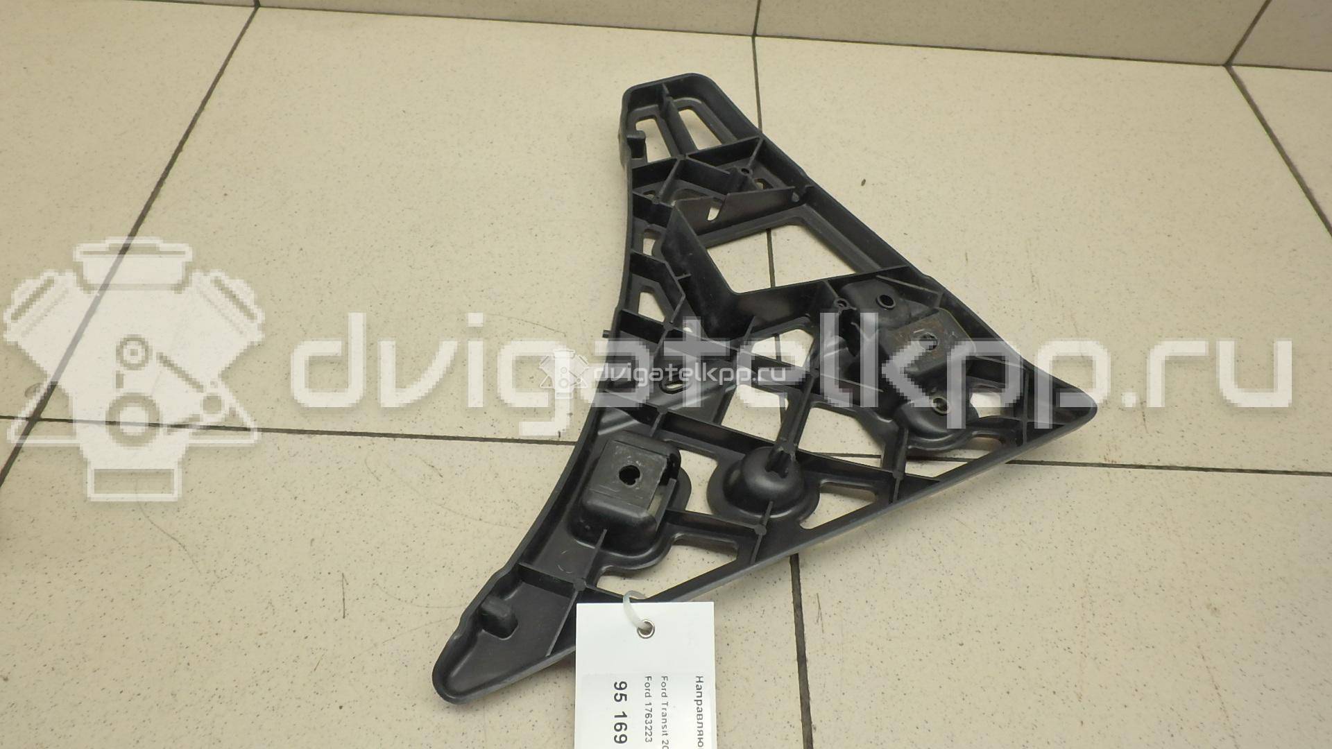 Фото Направляющая переднего бампера правая  1763223 для hyundai Santa Fe (SM)/ Santa Fe Classic {forloop.counter}}