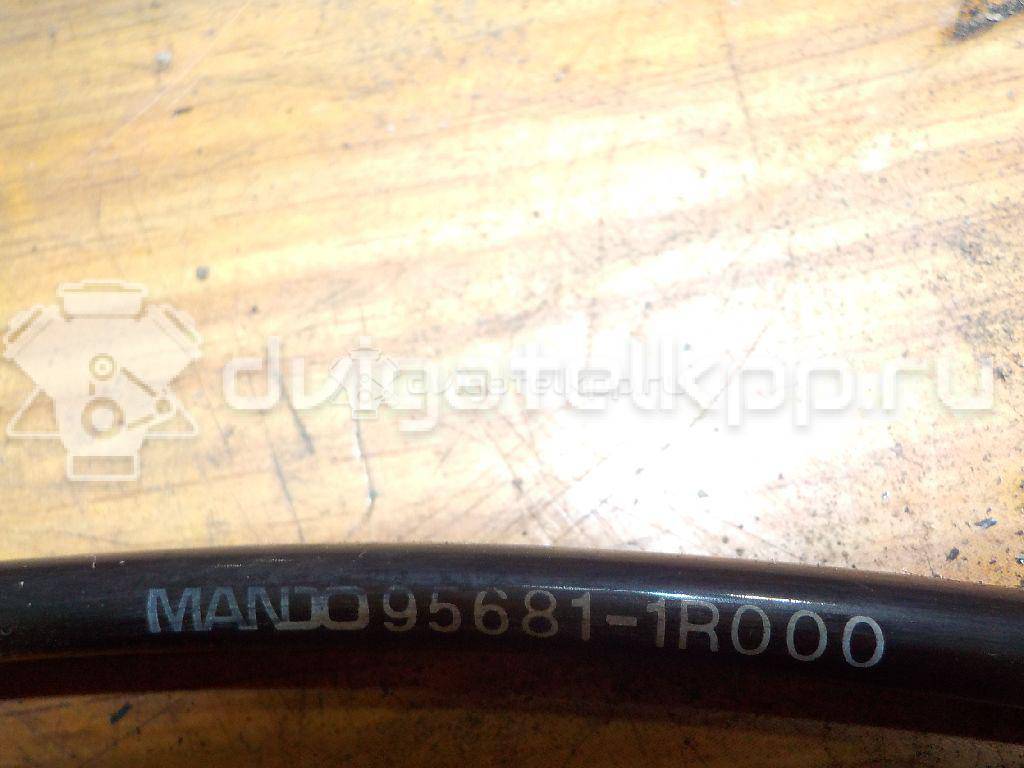 Фото Датчик ABS задний правый  956811R000 для Hyundai Accent {forloop.counter}}