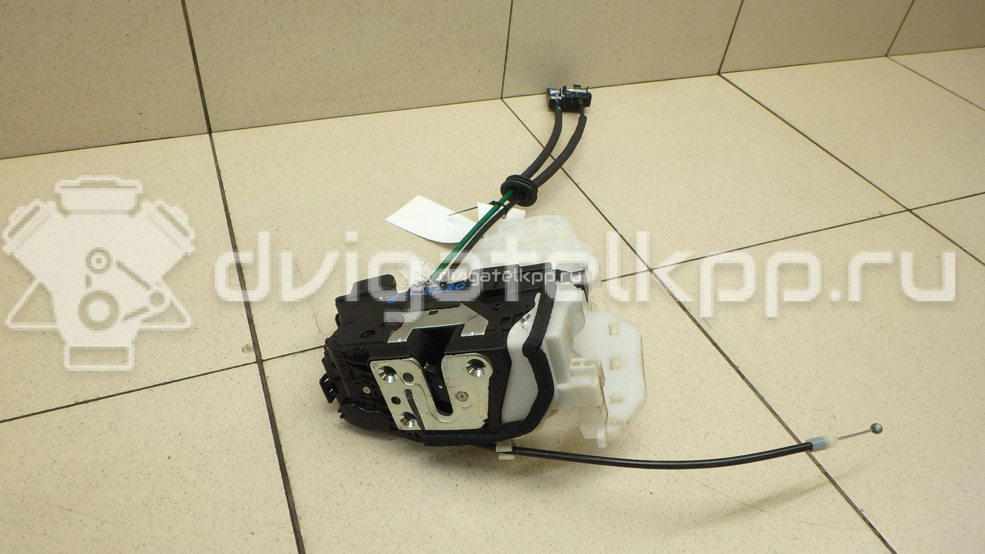 Фото Замок двери передней правой  813202P020 для Kia Sorento {forloop.counter}}