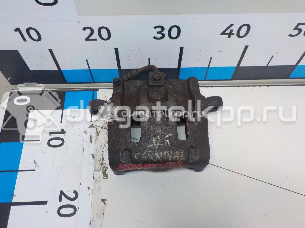 Фото Суппорт тормозной передний правый  0K58A33980 для Kia Carnival {forloop.counter}}