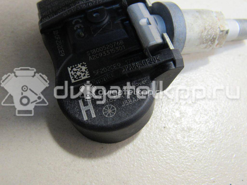 Фото Датчик давления в шине  LR070840 для Land Rover Freelander / Range Rover / Discovery / Defender L316 {forloop.counter}}