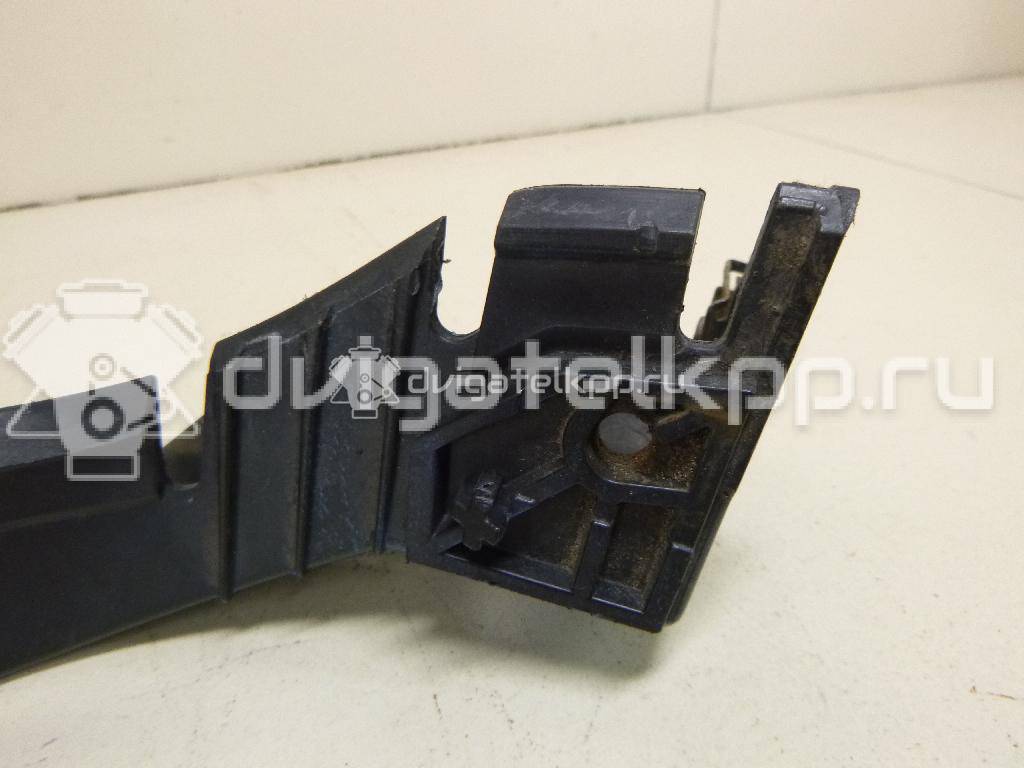 Фото Кронштейн переднего бампера правый  LR002151 для Land Rover Freelander {forloop.counter}}