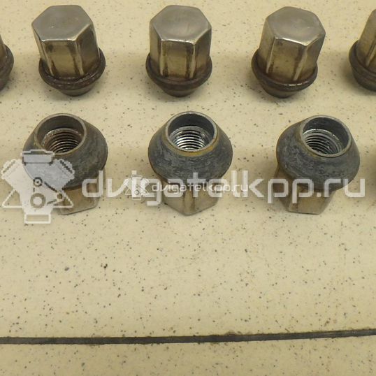 Фото Гайка колеса  LR001381 для land rover Freelander 2