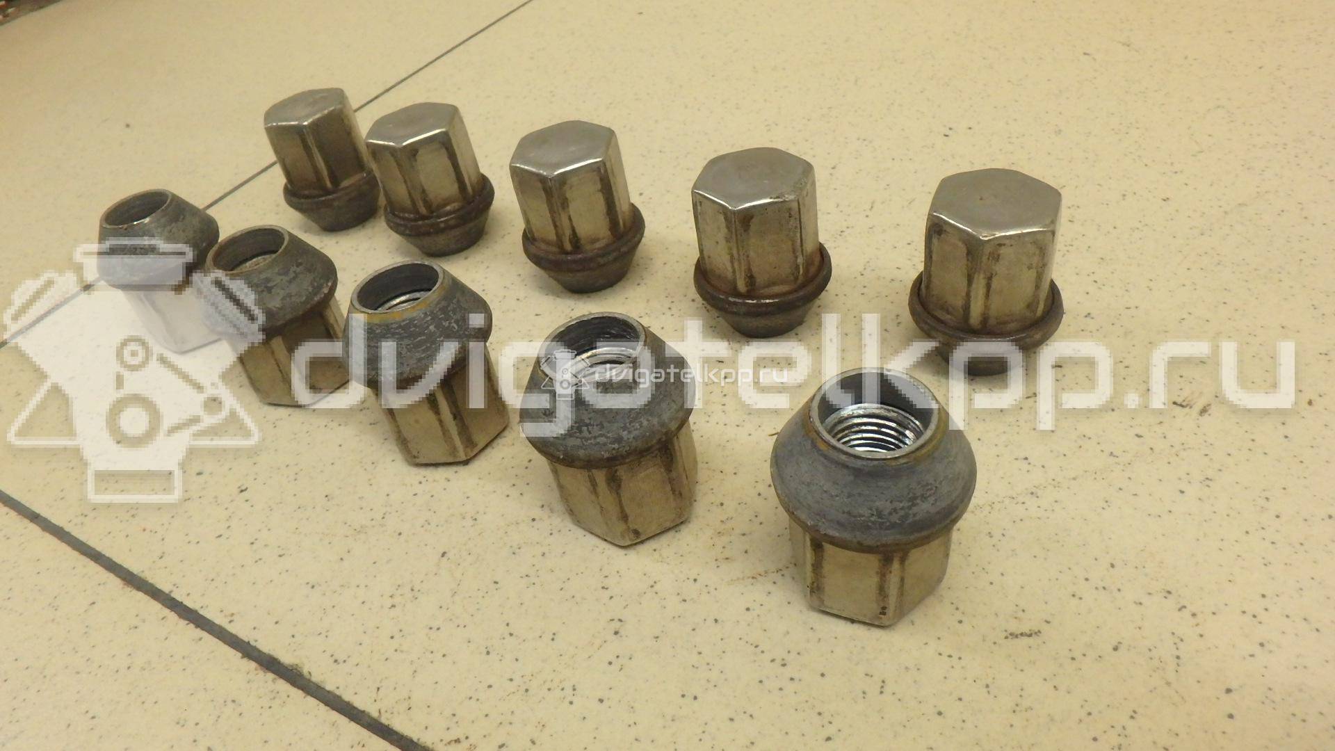 Фото Гайка колеса  LR001381 для land rover Freelander 2 {forloop.counter}}