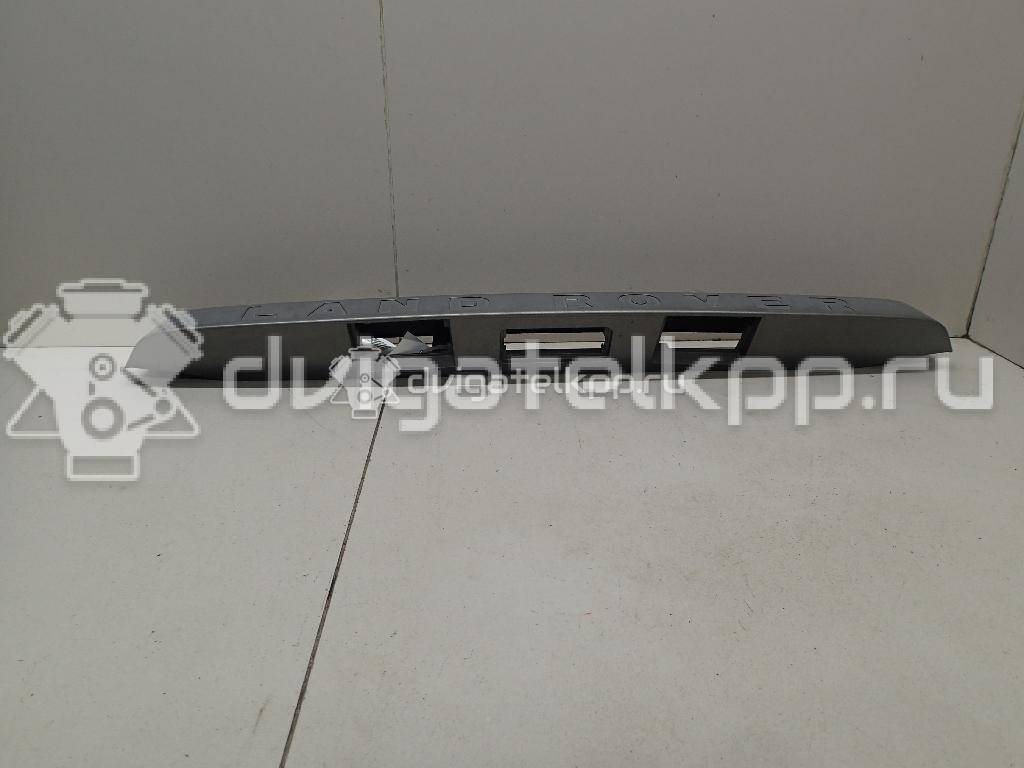 Фото Накладка двери багажника  LR006083 для land rover Freelander 2 {forloop.counter}}