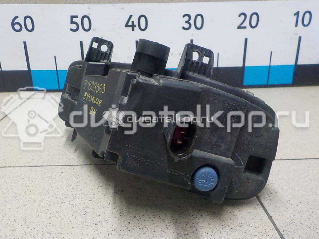 Фото Фара противотуманная правая  LR026089 для Land Rover Range Rover {forloop.counter}}
