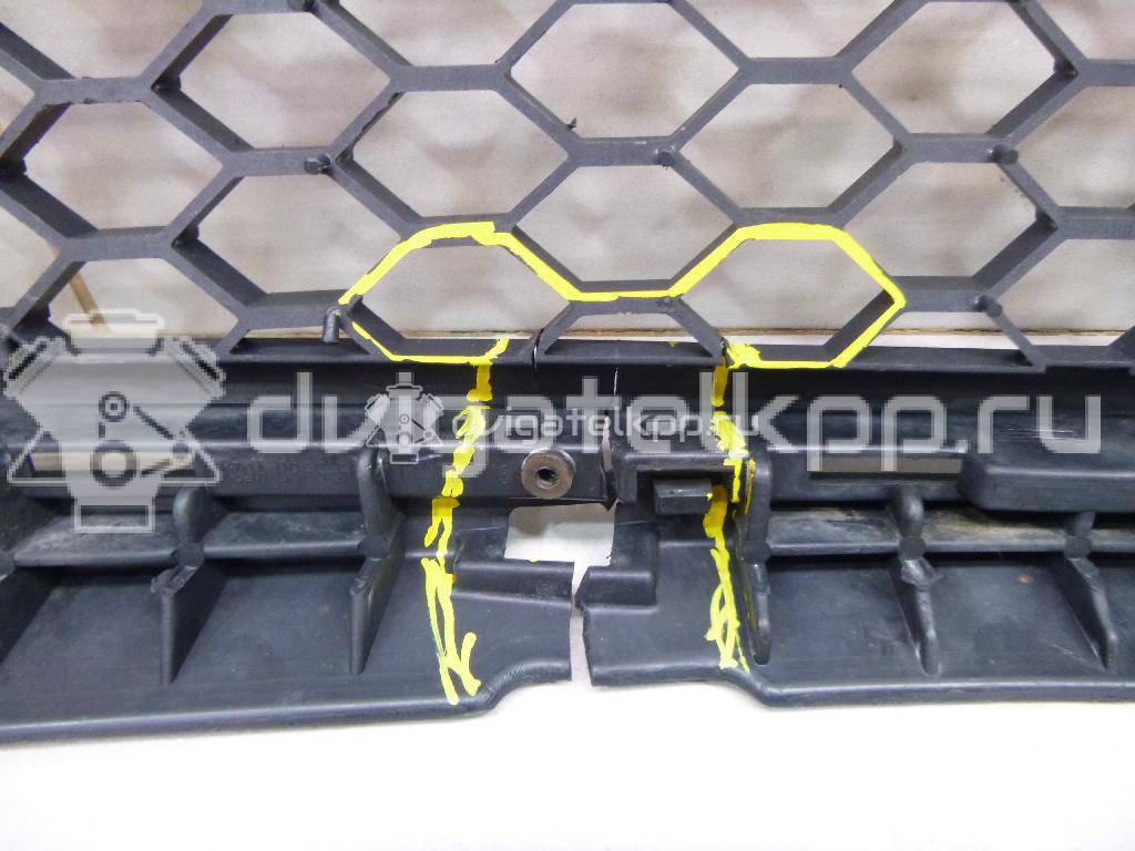 Фото Решетка в бампер центральная  BR5S501T0A для Mazda 3 {forloop.counter}}