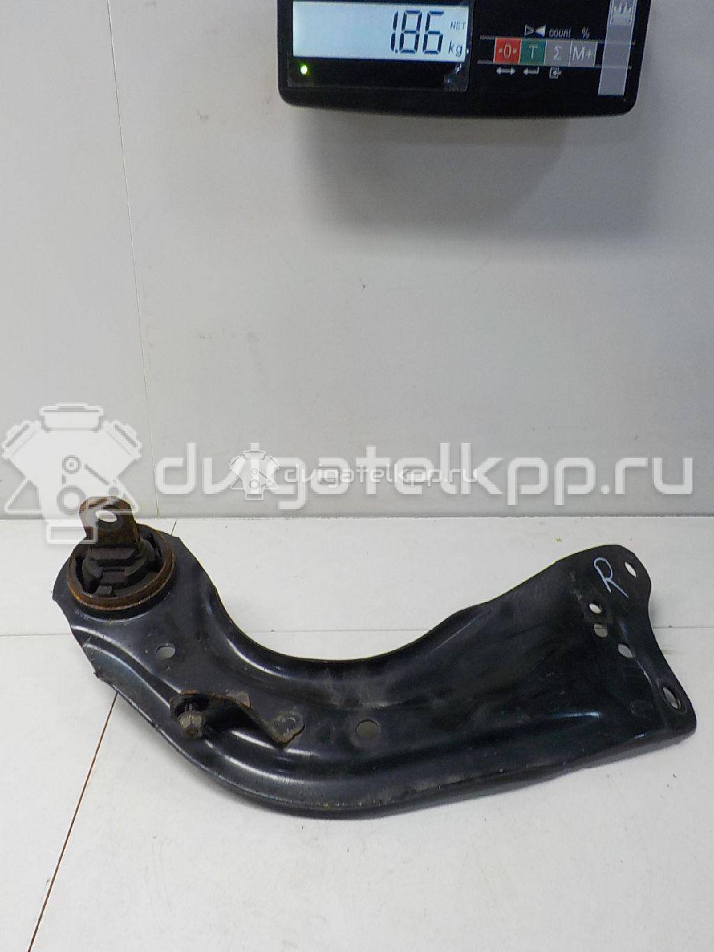 Фото Рычаг задний продольный правый  B45A28200 для Mazda 3 {forloop.counter}}