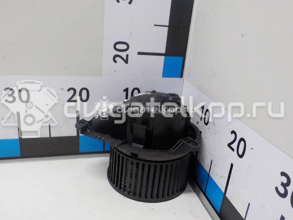Фото Моторчик отопителя  0008352285 для vw LT II {forloop.counter}}