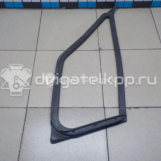 Фото Уплотнитель стекла двери  9066711820 для mercedes benz Sprinter (906)