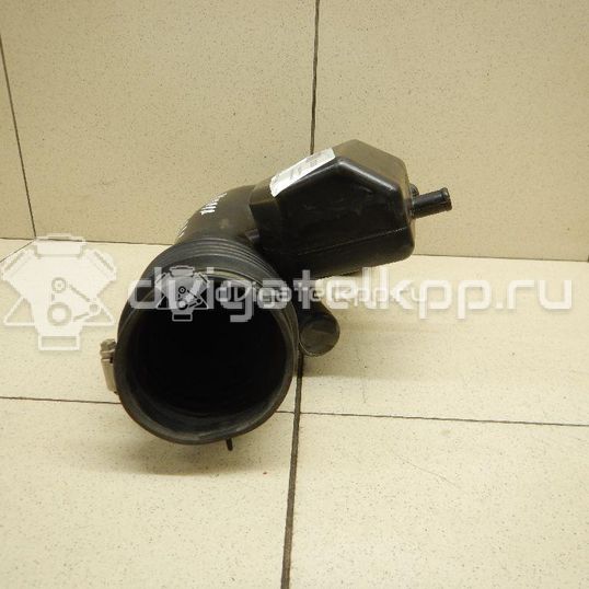 Фото Патрубок воздушного фильтра для двигателя VK56DE для Infiniti / Nissan 305-322 л.с 32V 5.6 л Бензин/спирт 165767S00A