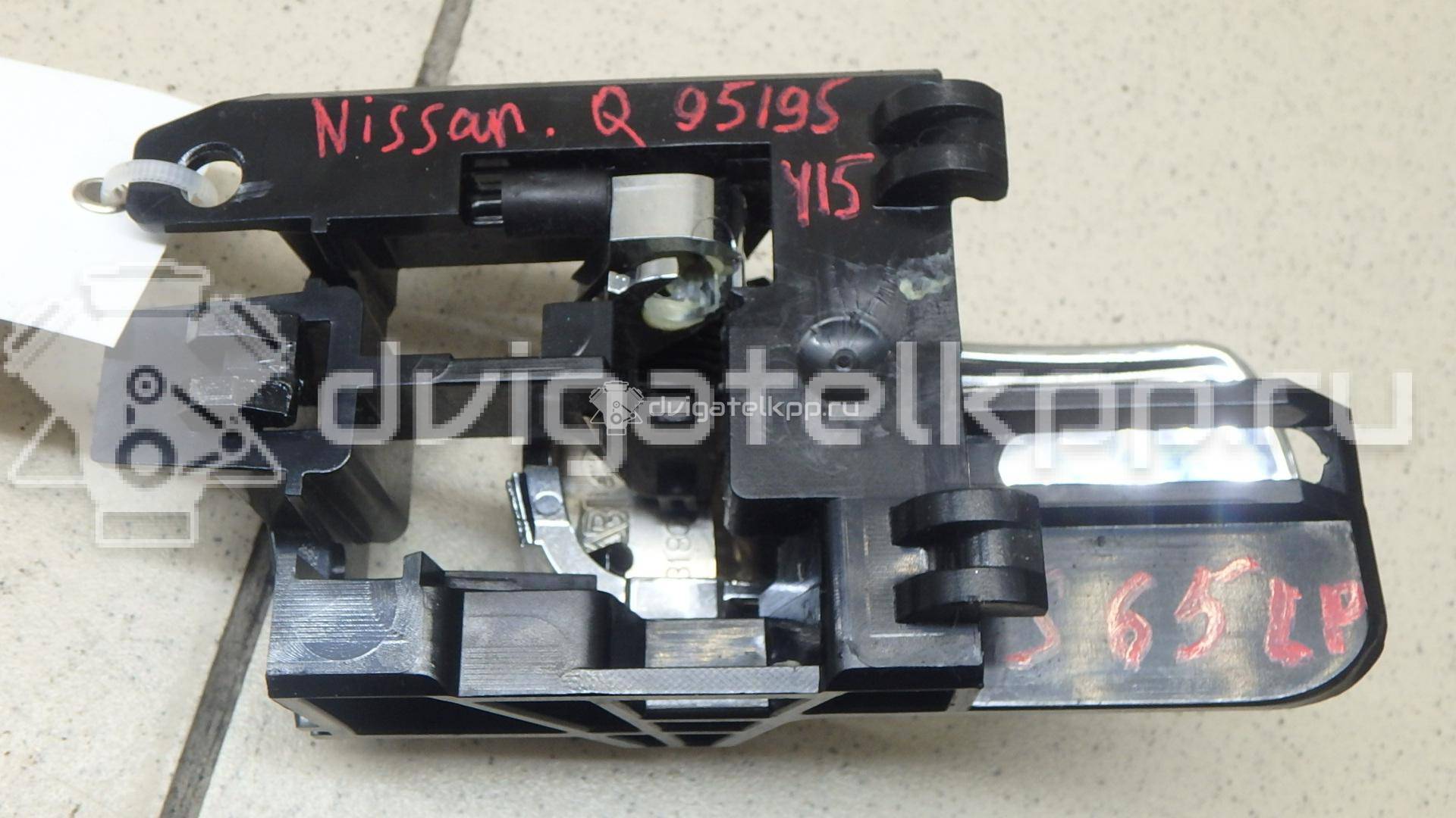 Фото Ручка двери внутренняя левая  80671JD00E для Nissan Qashqai {forloop.counter}}