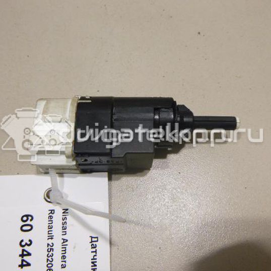 Фото Датчик включения стопсигнала  253206170R для nissan Terrano III (D10)