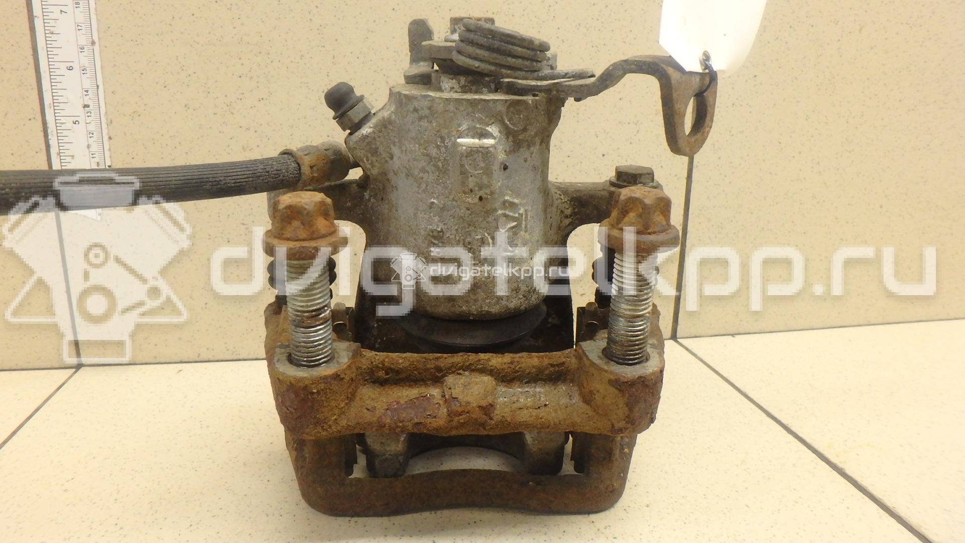 Фото Суппорт тормозной задний правый  93179159 для Opel Tigra / Astra / Corsa / Combo / Omega , {forloop.counter}}