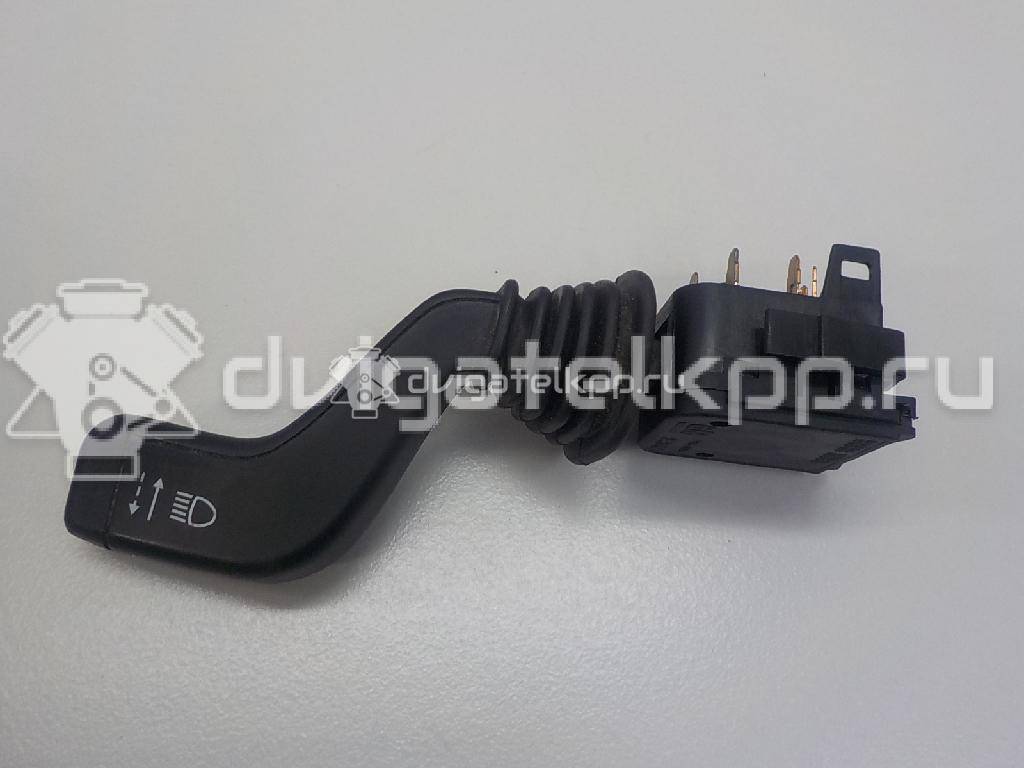 Фото Переключатель поворотов подрулевой  90560991 для Opel Astra / Zafira {forloop.counter}}