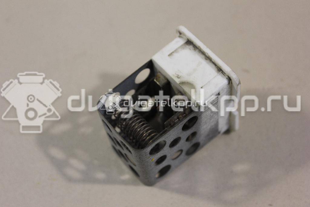 Фото Резистор отопителя  52475432 для Opel Astra / Vectra / Zafira / Signum {forloop.counter}}