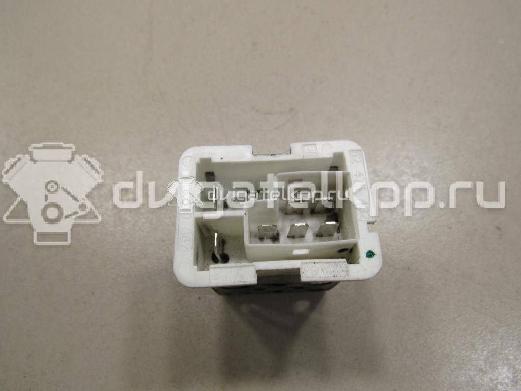 Фото Резистор отопителя  52475432 для Opel Astra / Vectra / Zafira / Signum {forloop.counter}}