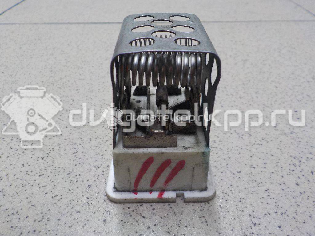 Фото Резистор отопителя  6845782 для Opel Astra / Vectra / Zafira / Signum {forloop.counter}}