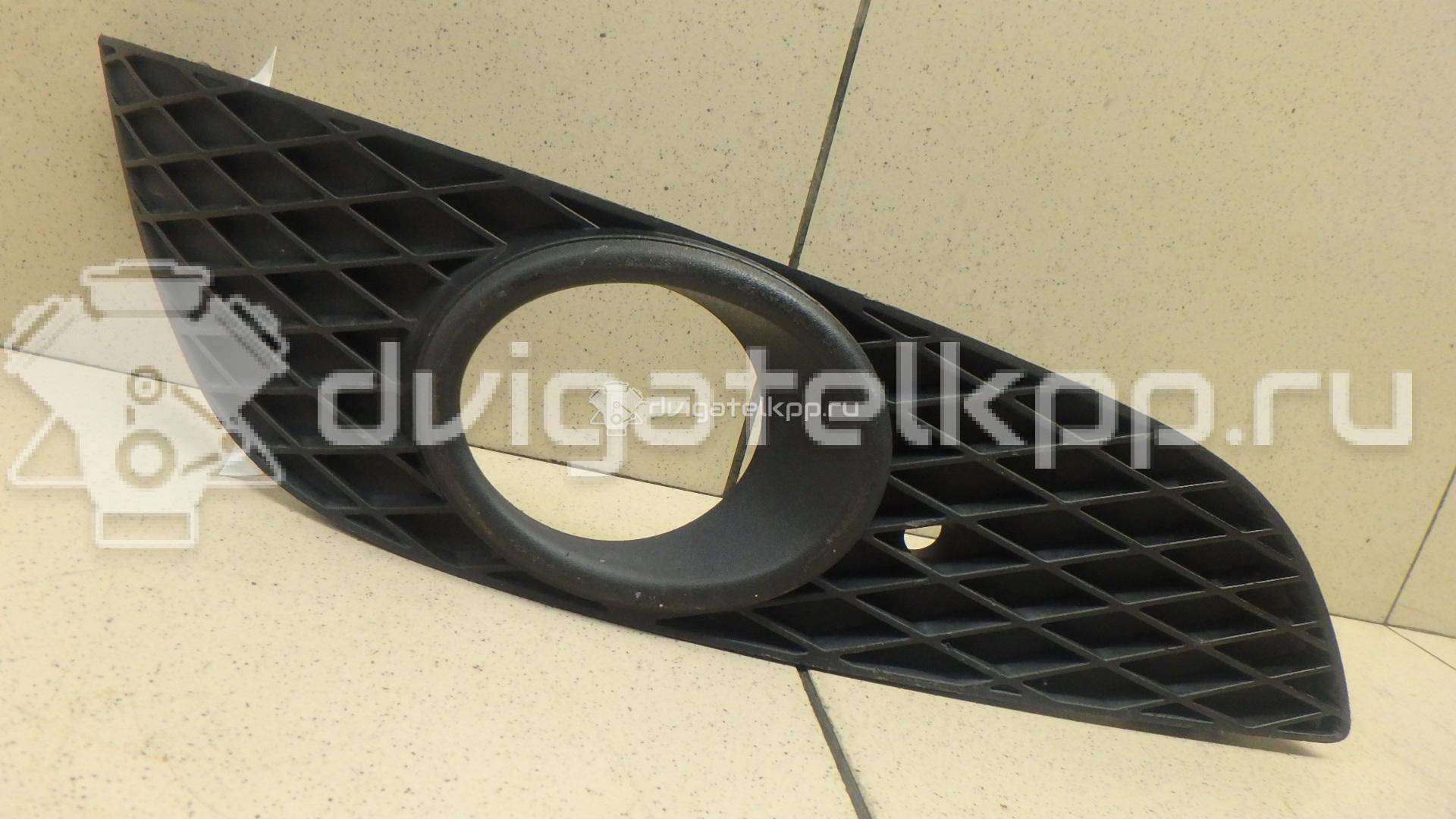 Фото Решетка в бампер правая  13241989 для Opel Astra {forloop.counter}}