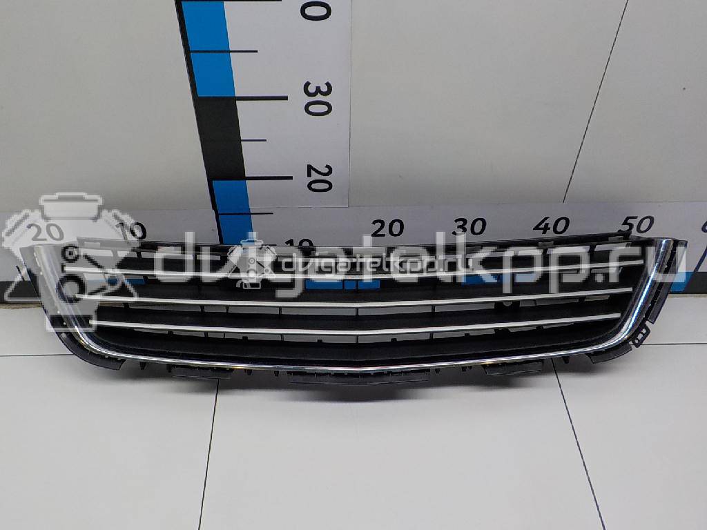 Фото Решетка в бампер центральная  1400417 для Opel Astra {forloop.counter}}