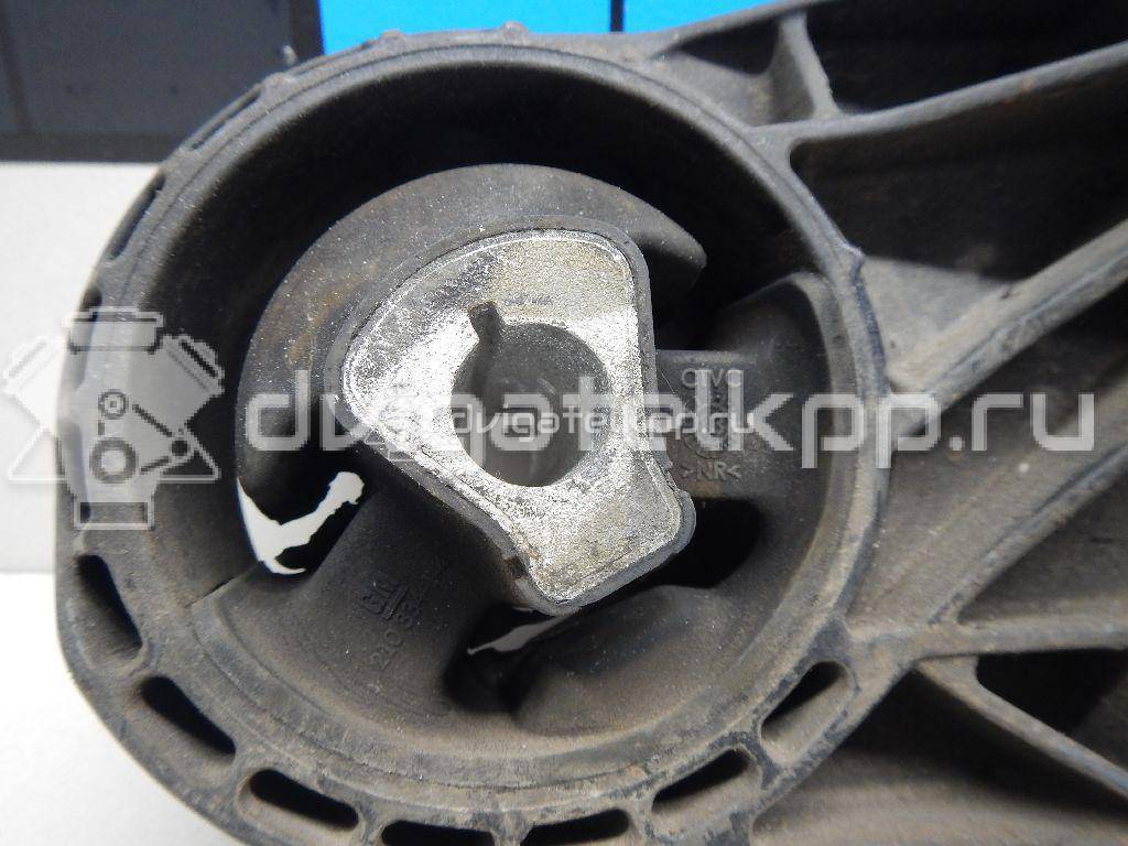 Фото Опора двигателя передняя  13248599 для Opel Astra {forloop.counter}}