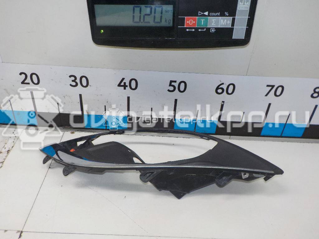 Фото Накладка переднего бампера правая  13368711 для Opel Astra {forloop.counter}}