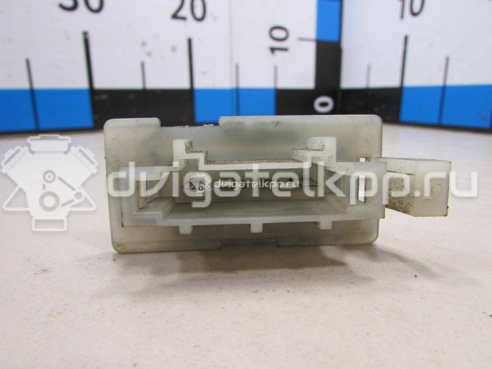 Фото Резистор отопителя  1845781 для Opel Corsa / Vectra / Combo / Signum {forloop.counter}}