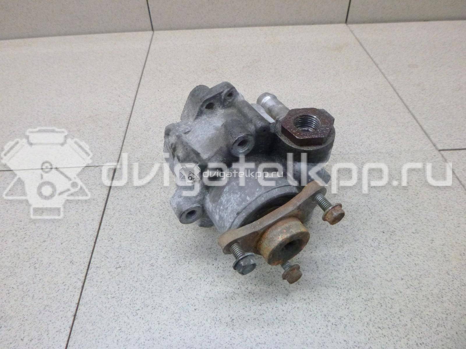Фото Насос гидроусилителя  8200193992 для opel Vivaro {forloop.counter}}