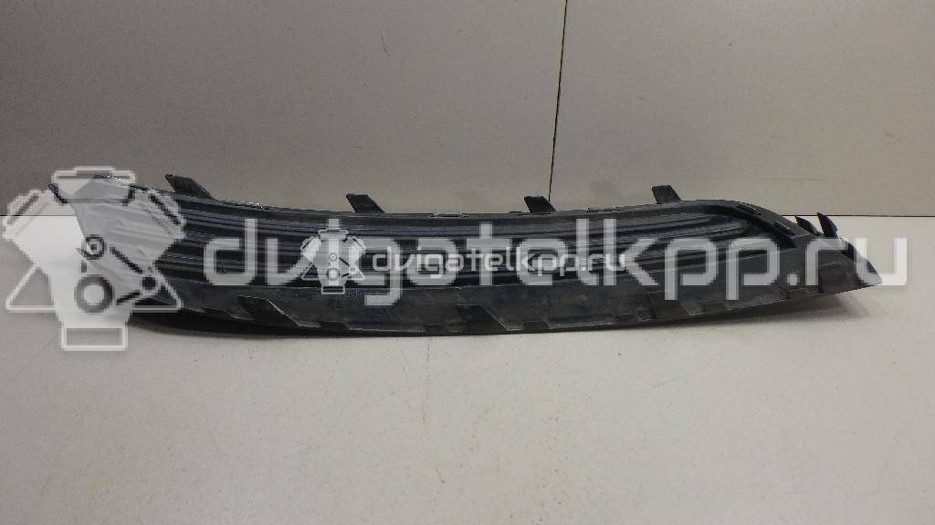 Фото Решетка в бампер правая  13269932 для Opel Insignia {forloop.counter}}