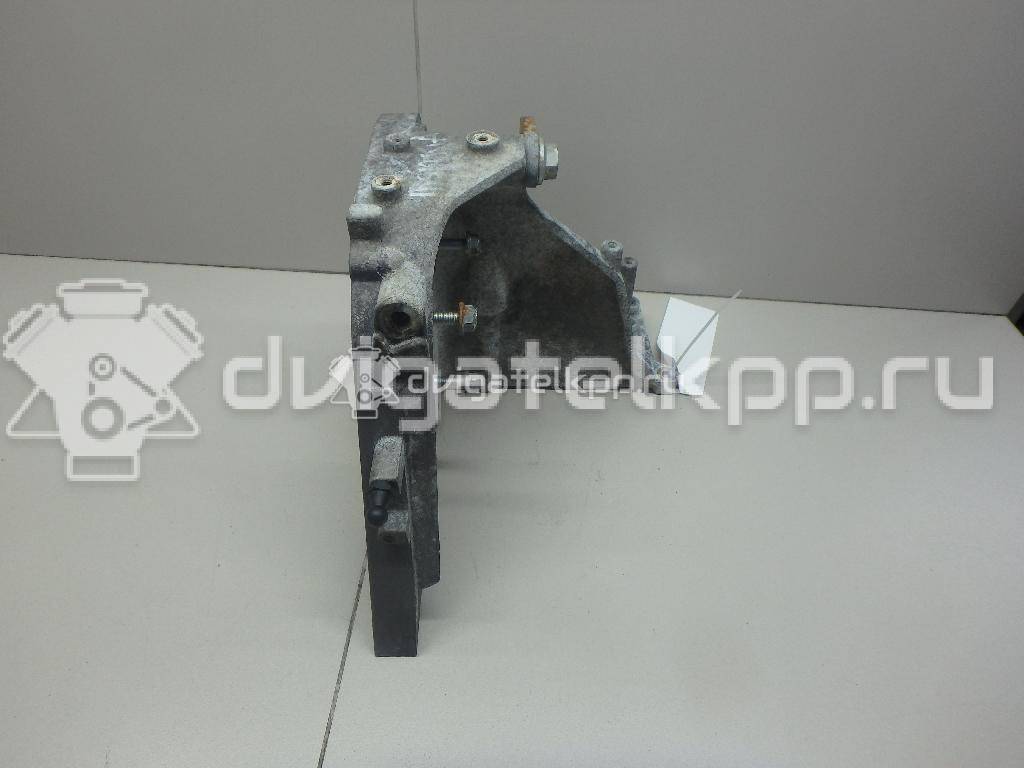 Фото Кронштейн ТНВД для двигателя A 20 DTH для Holden / Opel / Vauxhall 159-165 л.с 16V 2.0 л Дизельное топливо 55574720 {forloop.counter}}