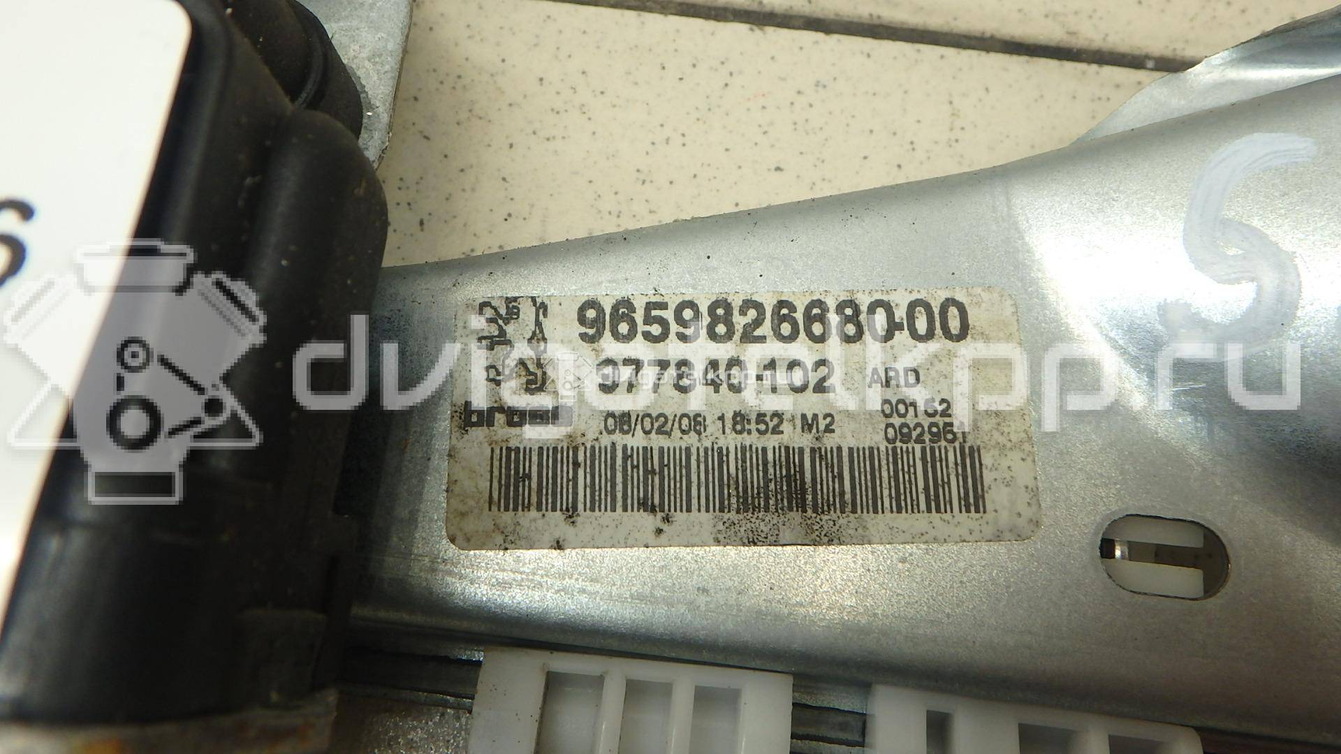 Фото Стеклоподъемник электр. задний правый  9224E2 для Peugeot 308 {forloop.counter}}