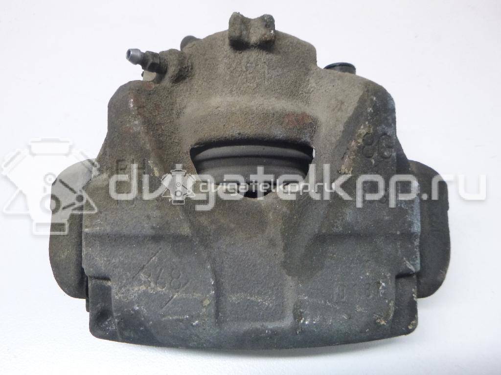 Фото Суппорт тормозной передний правый  410018218R для Renault Megane / Scénic / Grand / Captur J5 / Fluence L30 {forloop.counter}}