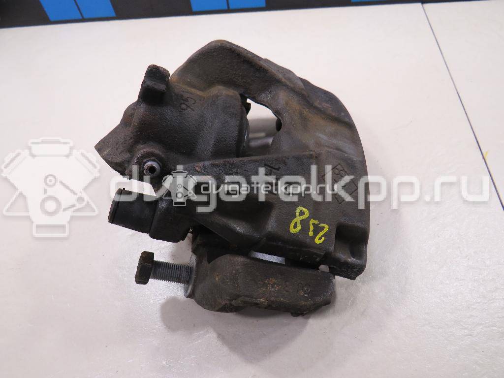 Фото Суппорт тормозной передний правый  410018218R для Renault Megane / Scénic / Grand / Captur J5 / Fluence L30 {forloop.counter}}