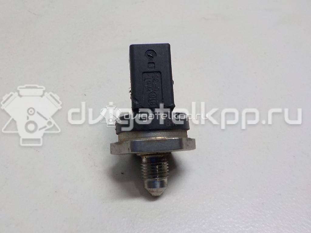 Фото Датчик давления топлива  06J906051D для Seat Ibiza / Leon / Toledo / Alhambra / Altea {forloop.counter}}