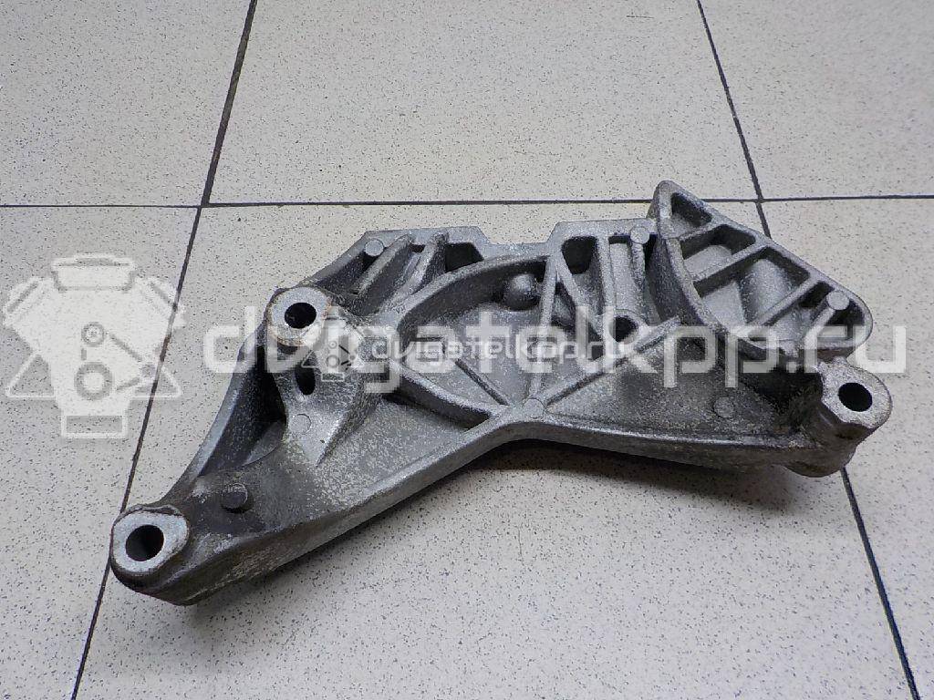 Фото Кронштейн двигателя правый  06J199207P для seat Altea {forloop.counter}}